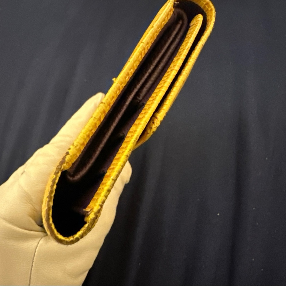 Louis Vuitton Vintage w/COA Vibrant Yellow Tresor Wallet w/ purple lining AS IS - Picture 4 of 9
